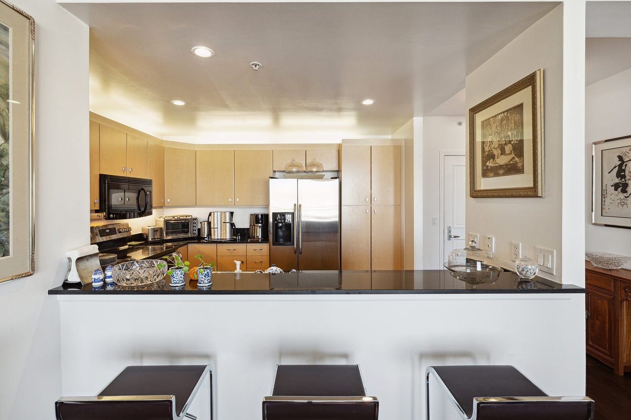 Unlock the City Dream: Your Luxury Urban Residence Awaits at 140 South Van Ness Ave #901