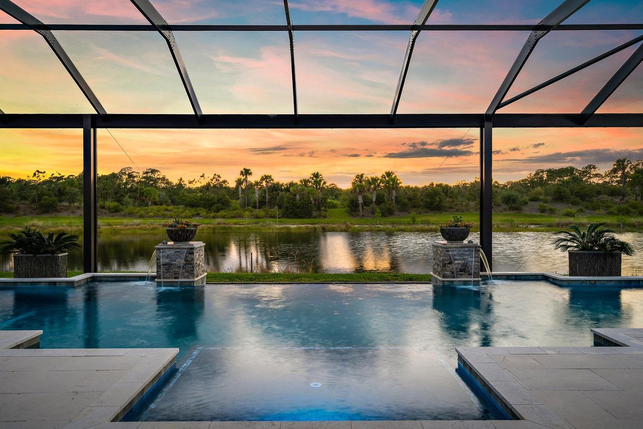 348 Sonoma Isles Cir