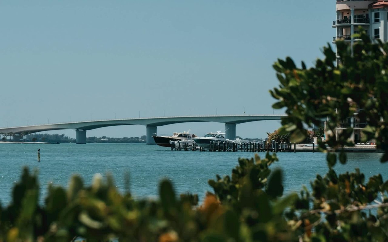 Rich Amenities: Exploring Sarasota's Vibrant Lifestyle and Real Estate Opportunities for Buyers