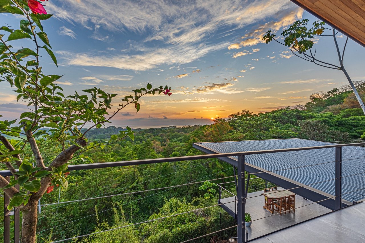Solar Eco Estate with Guest House, Uvita, Puntarenas