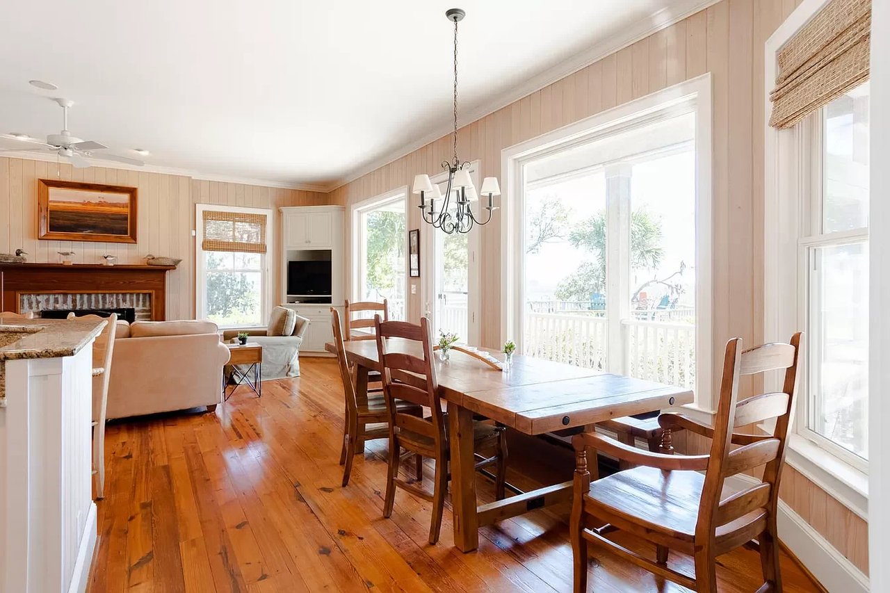 2133 Bailey Island Lane