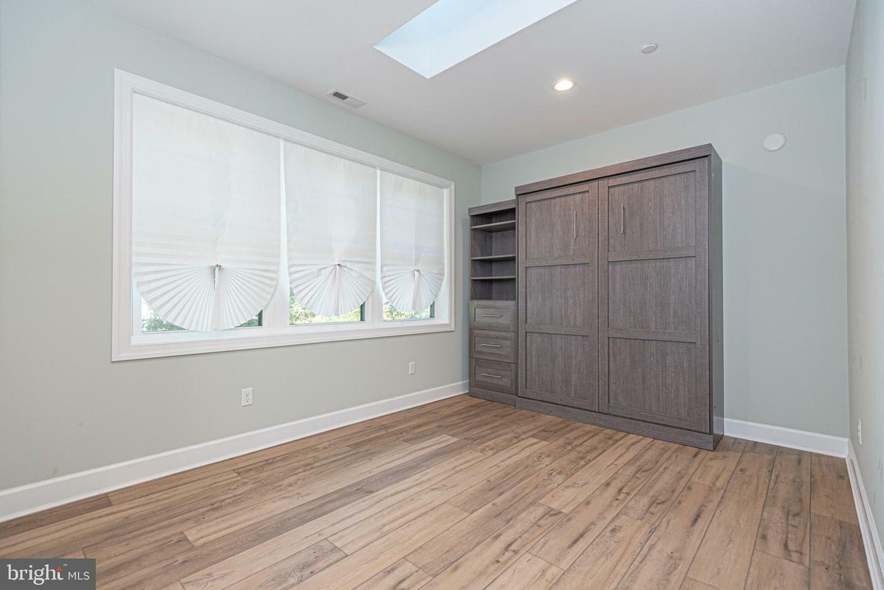 12121 Salt Point Rd