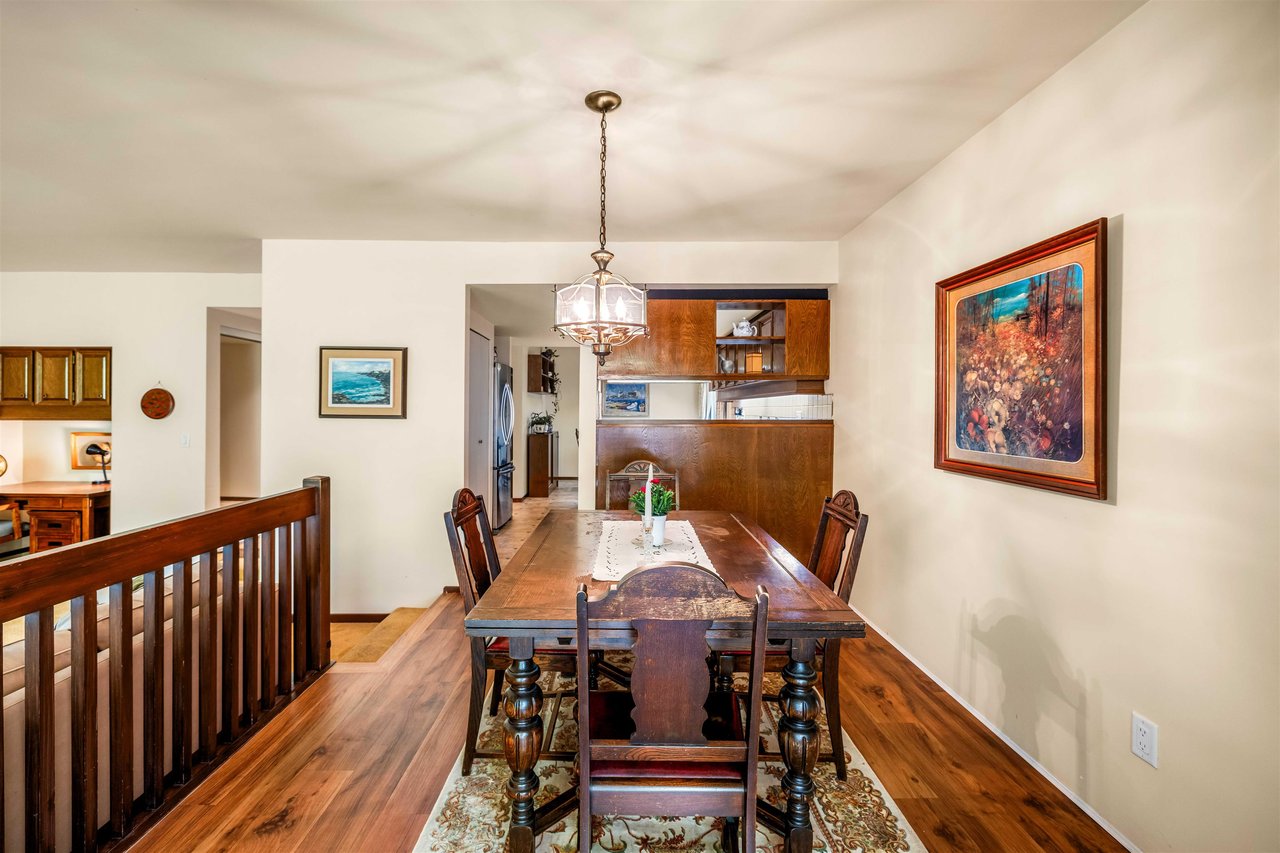 7-4957 Marine Dr