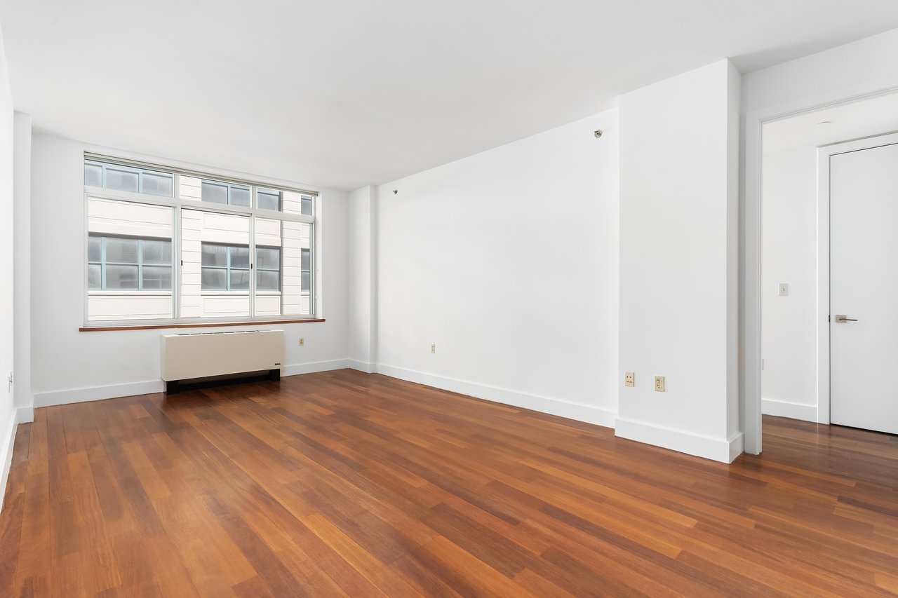 84 Front St #5C