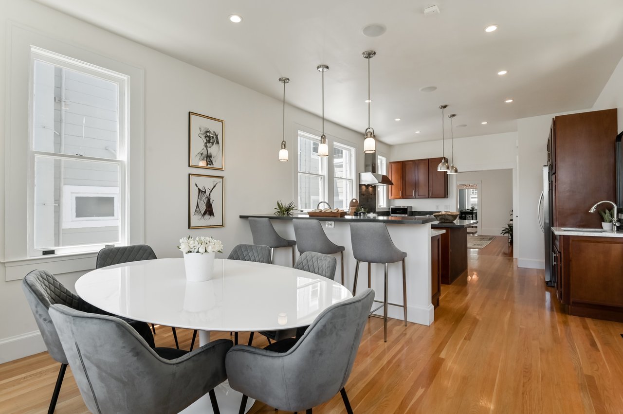Renovated 5BD Nob Hill Home