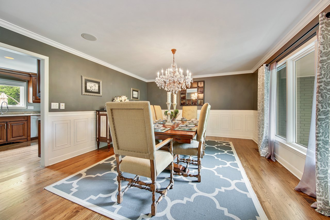 This stunning spacious home allows for the quintessential indoor/outdoor living