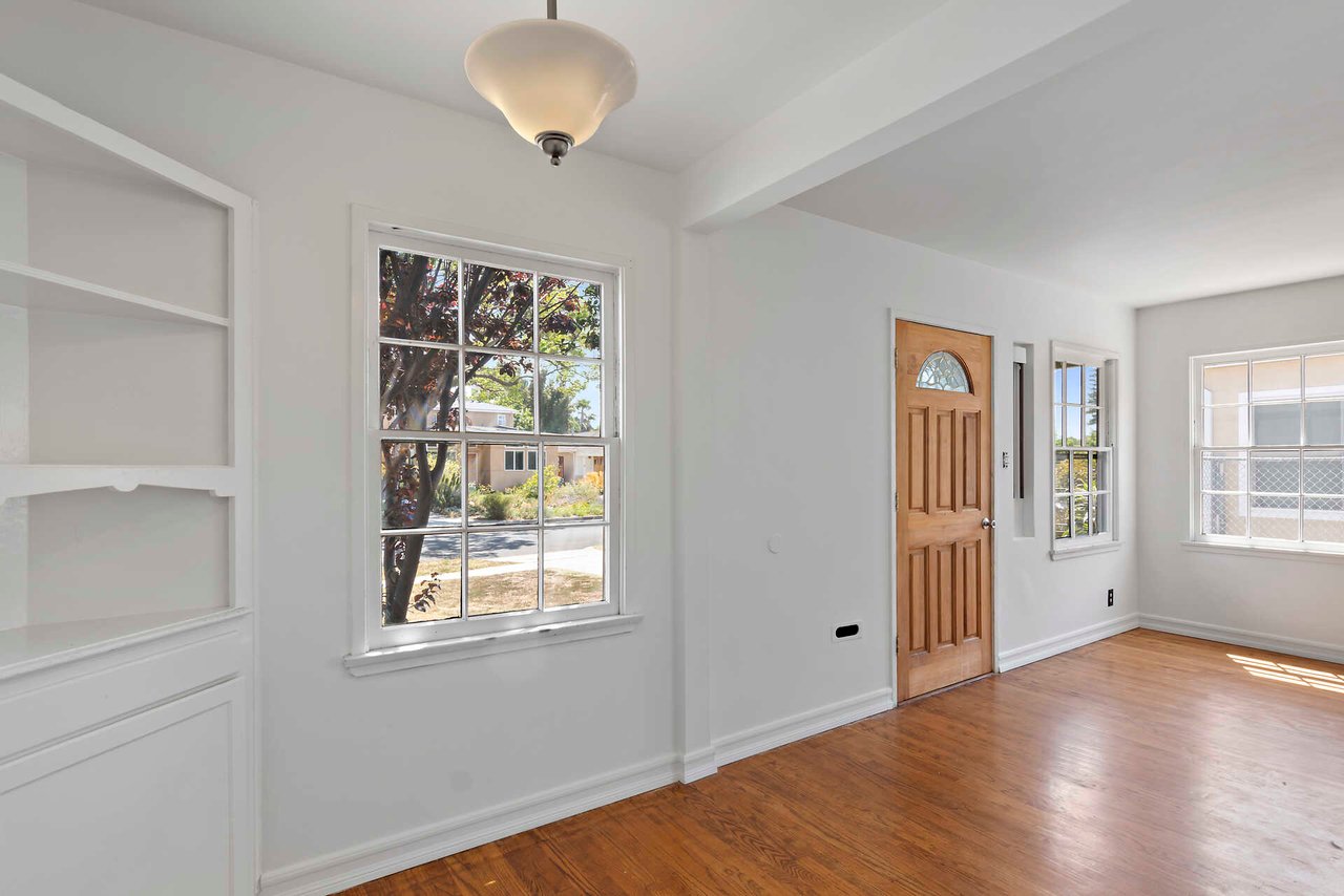 4403 Campbell Dr