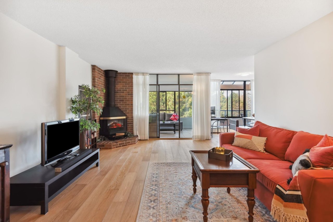 608-2101 Mcmullen Ave