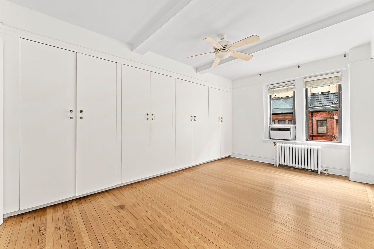 245 West 74th Street Unit: 4C