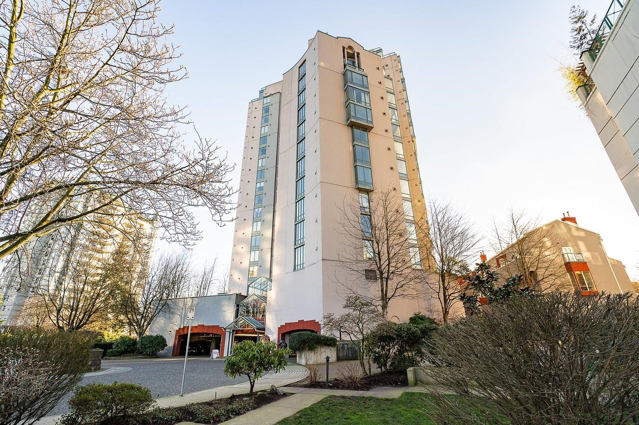 206-8 Laguna Ct