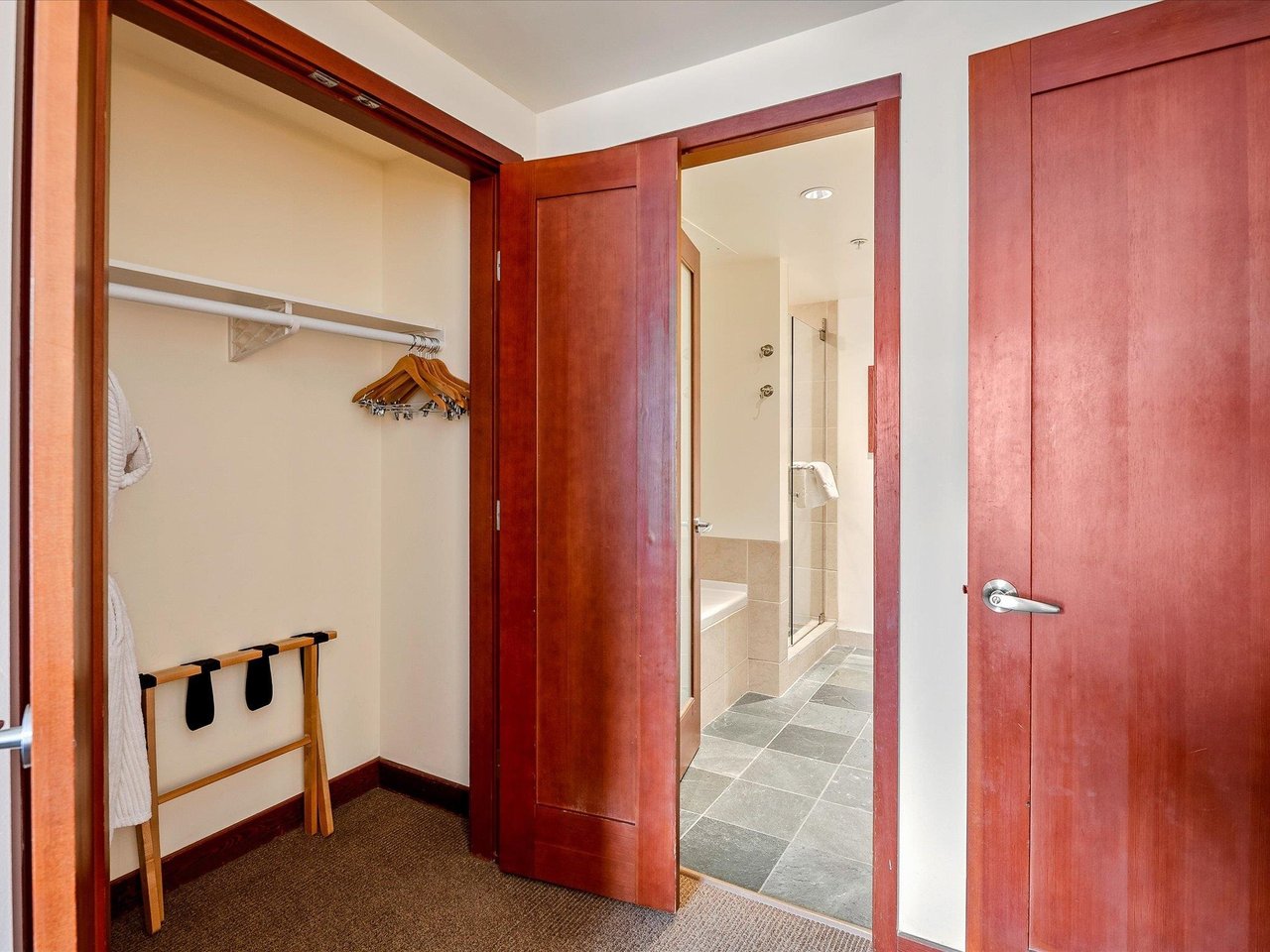 5515-4299 Blackcomb Way, Whistler