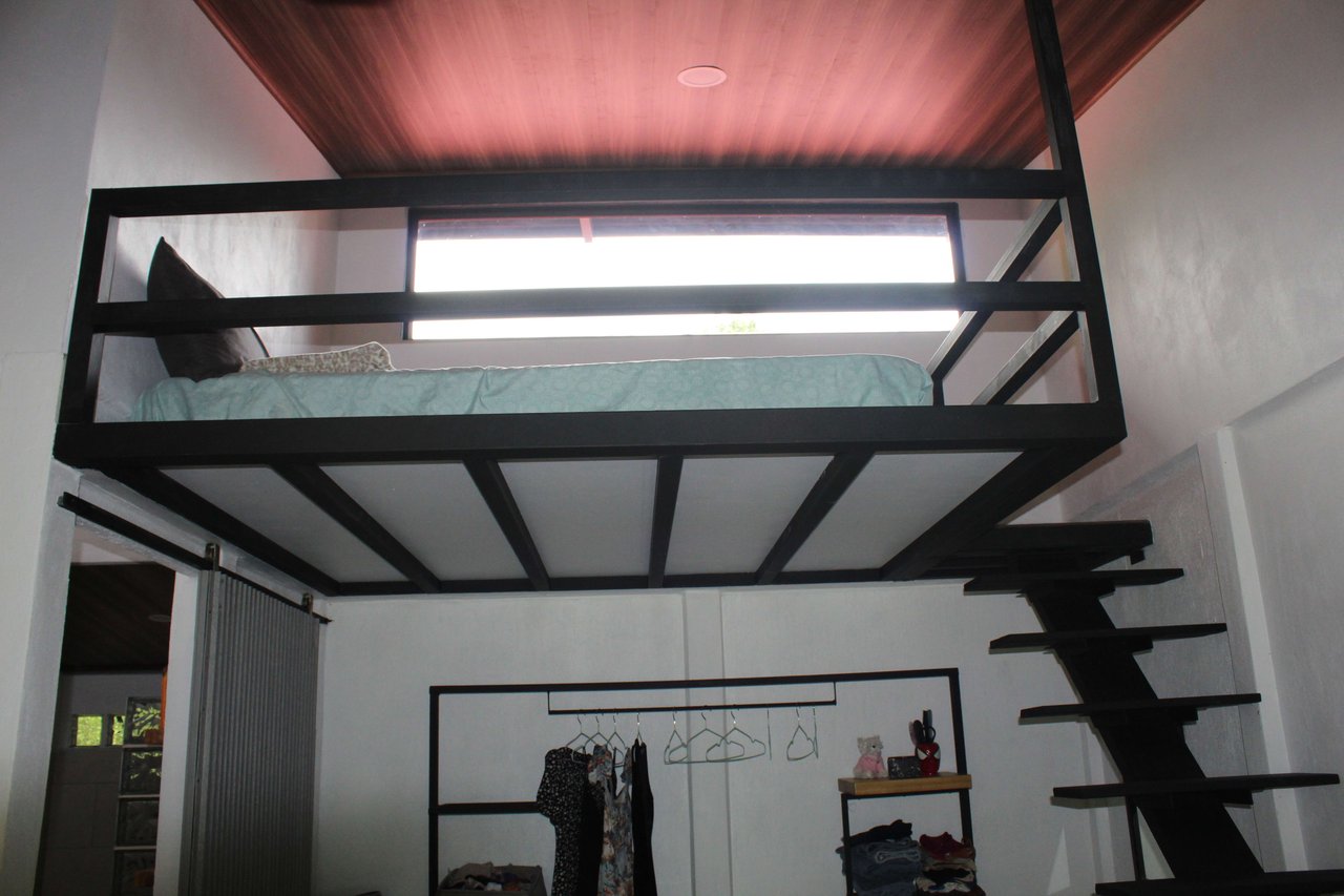 Spacious 2 Bedroom Minutes to the Beach