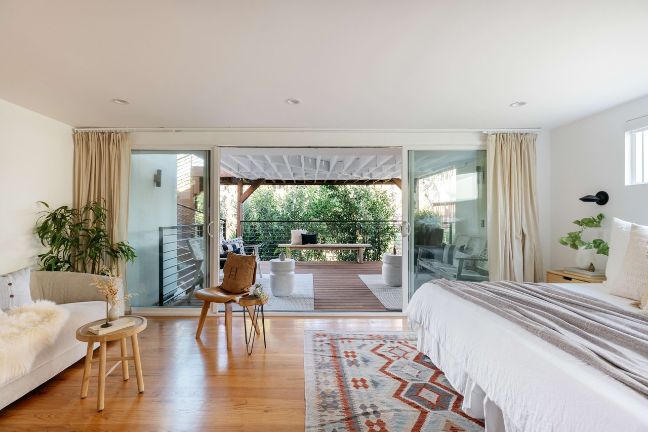 A Reimagined Silver Lake Bungalow
