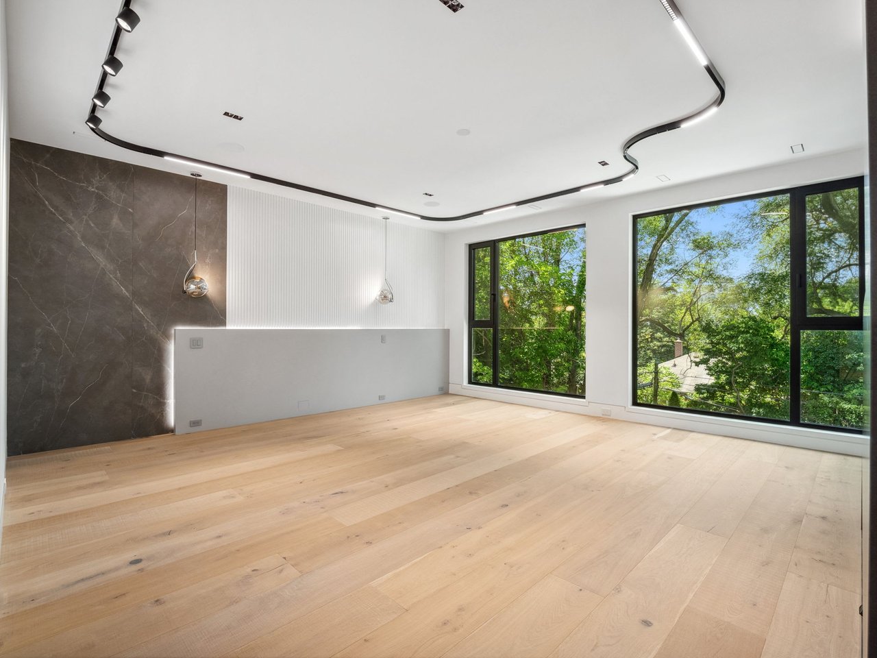 SOLD: Newly Built Masterpiece