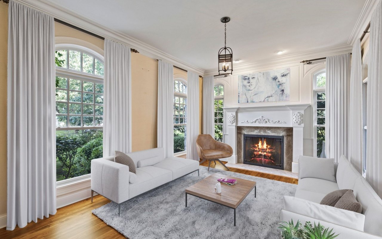 704 S Elm St