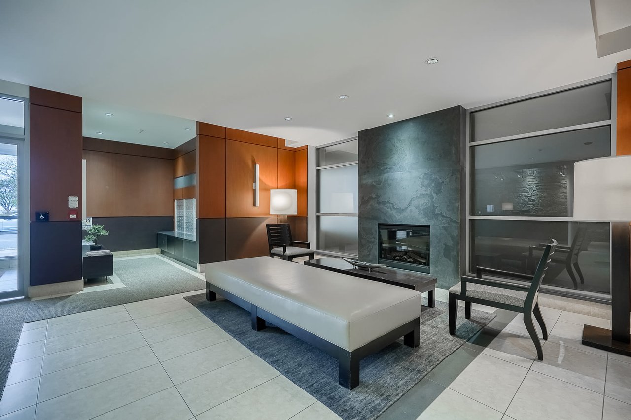 80 Port St E #212 