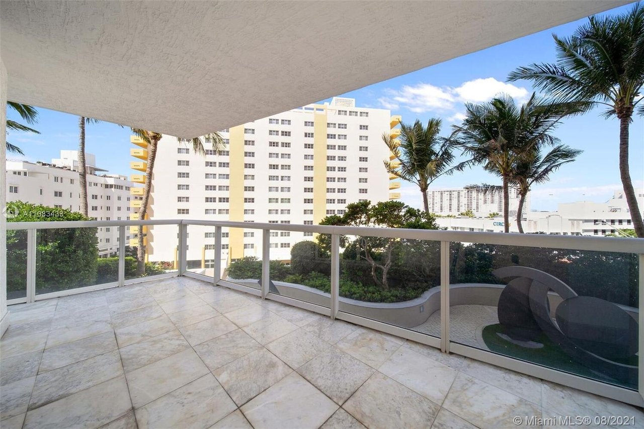 3801 Collins Ave, #501