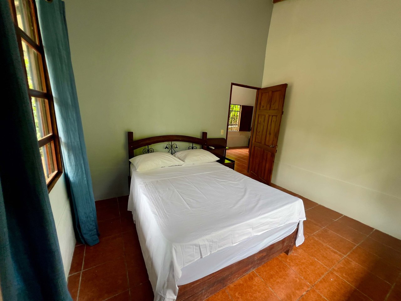 Affordable Wooden Cabañita, 2 bed, 1 bath. 