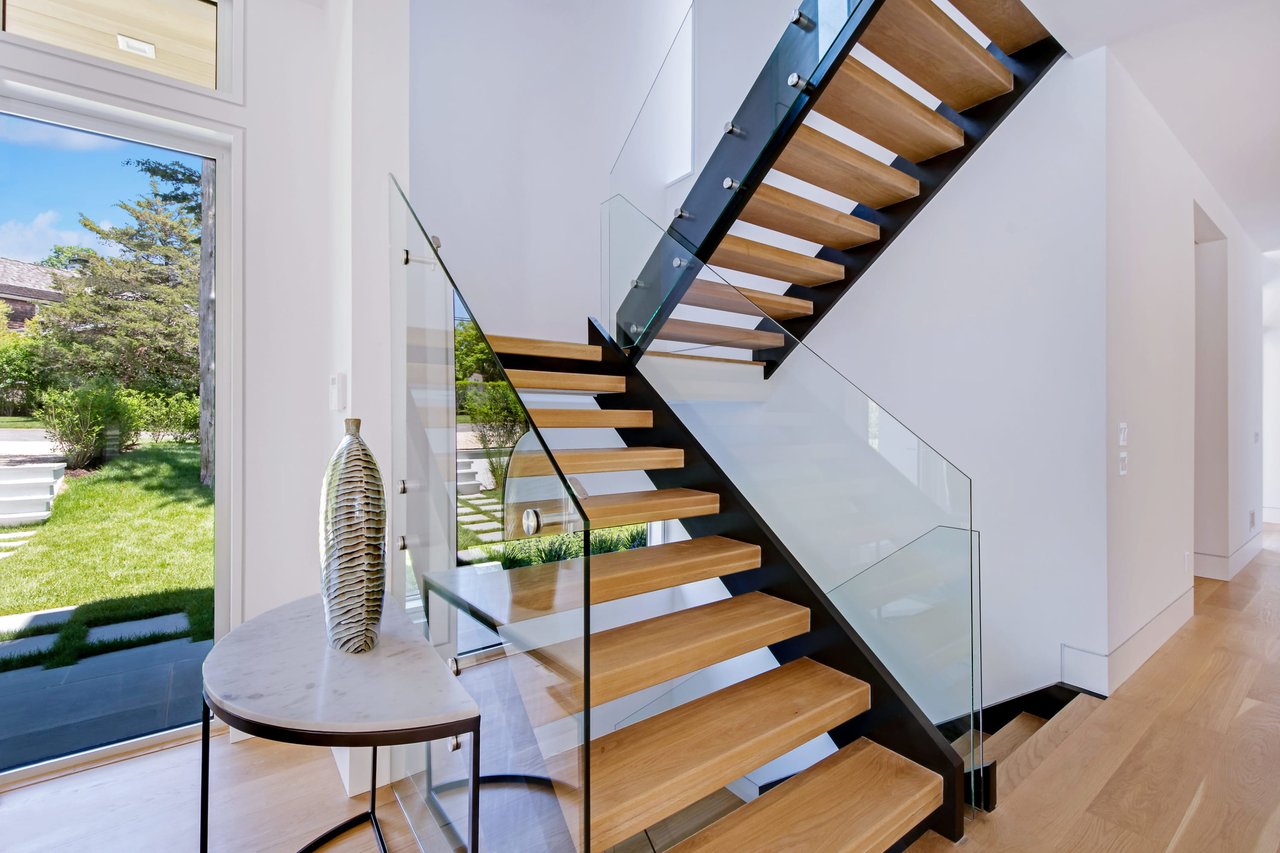12 Cornell Rd