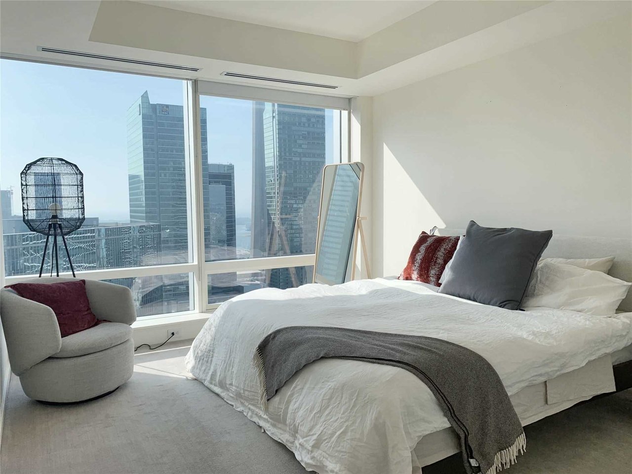 Suite 3609- 180 University Avenue