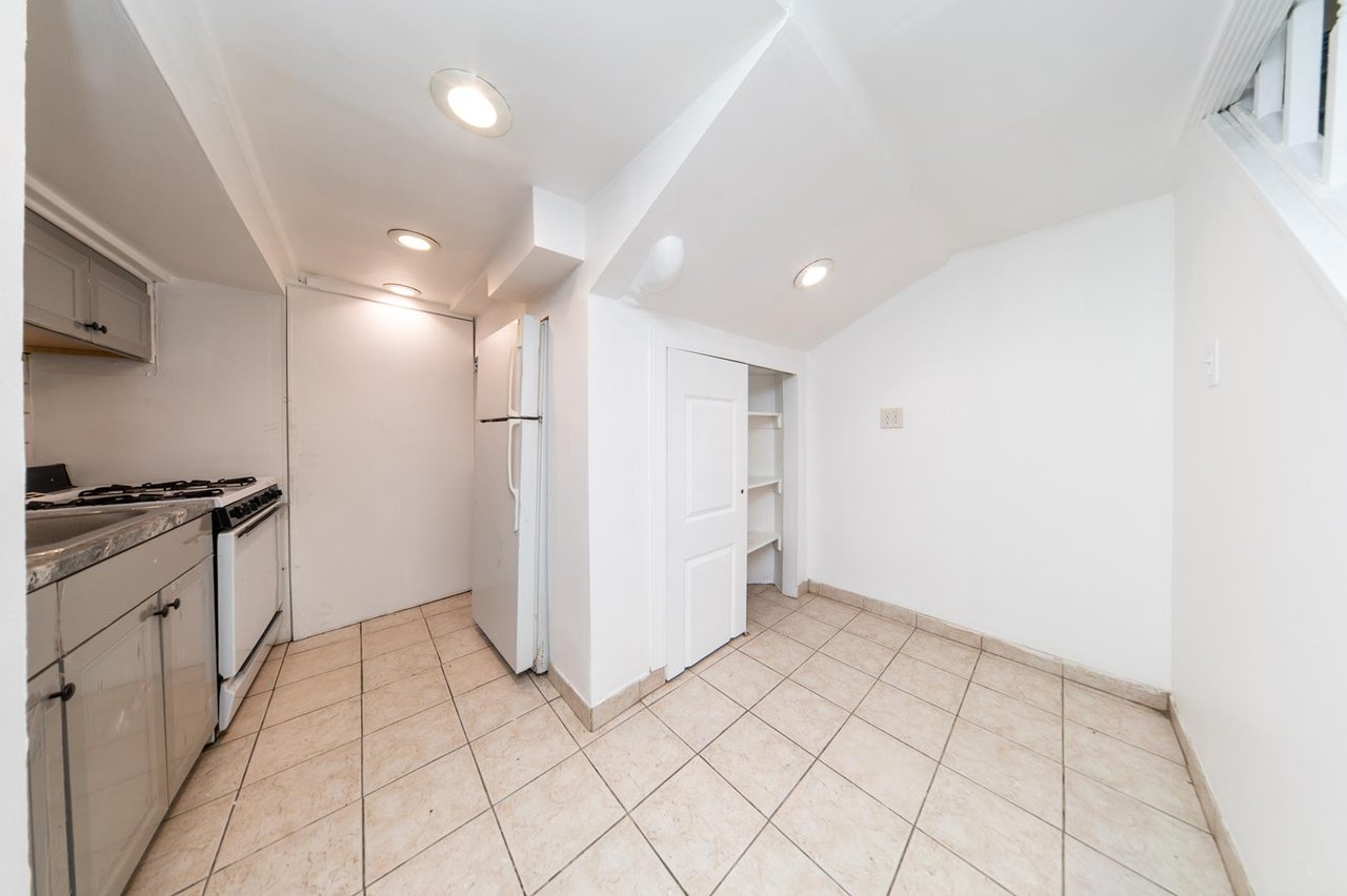346 East 19th Street, Apt B
