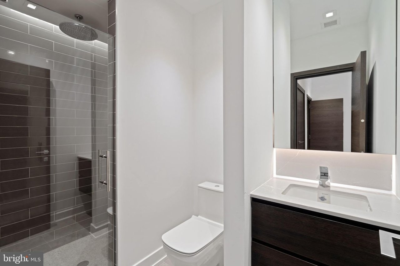 2207 Chestnut Street, Unit 4 property image