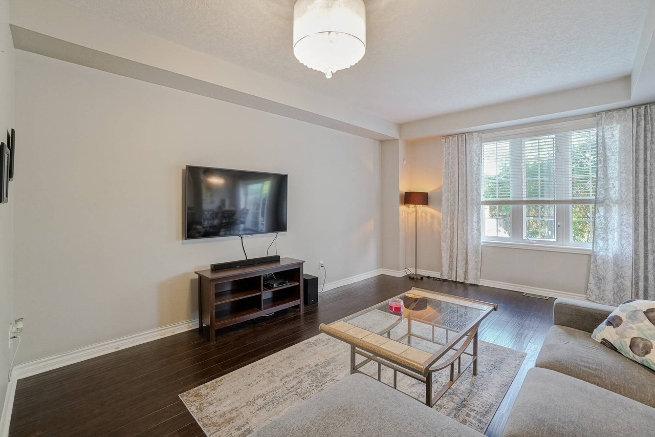 Beautiful Townhome in Ancaster