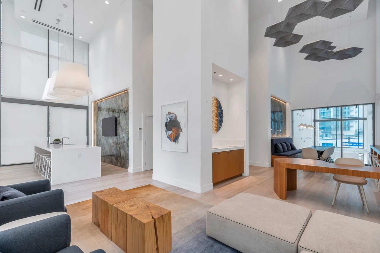 408-2425 Alpha Ave