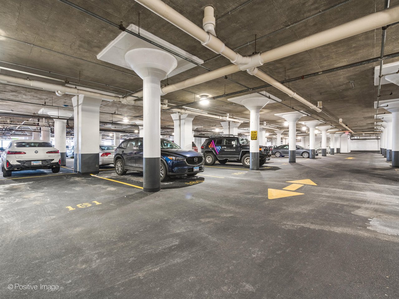 900 N Kingsbury St Unit 716