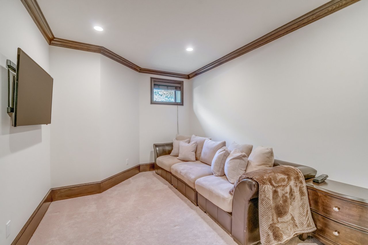 33 West Church Road