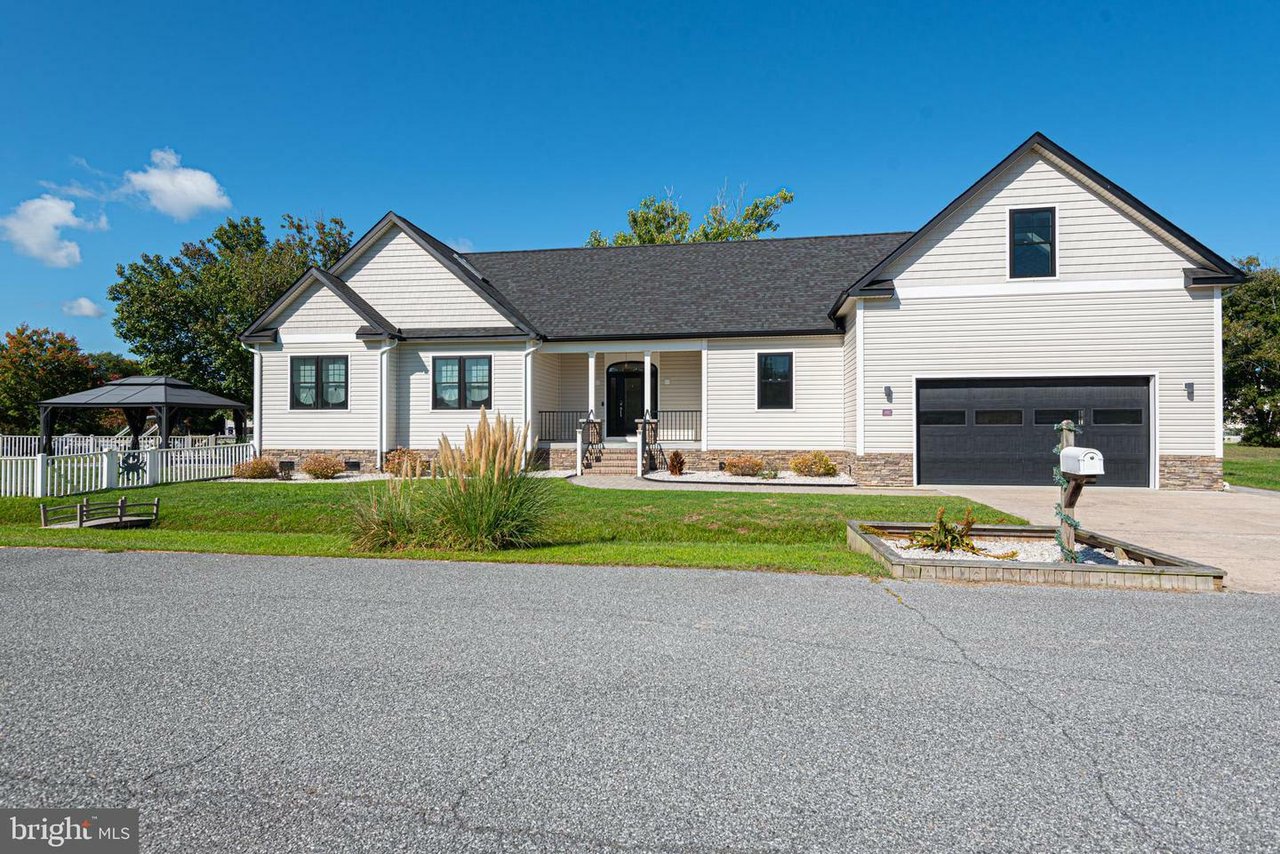 12121 Salt Point Rd