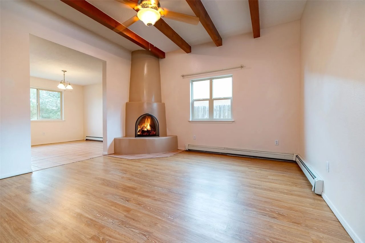 4416 Calle Jaime