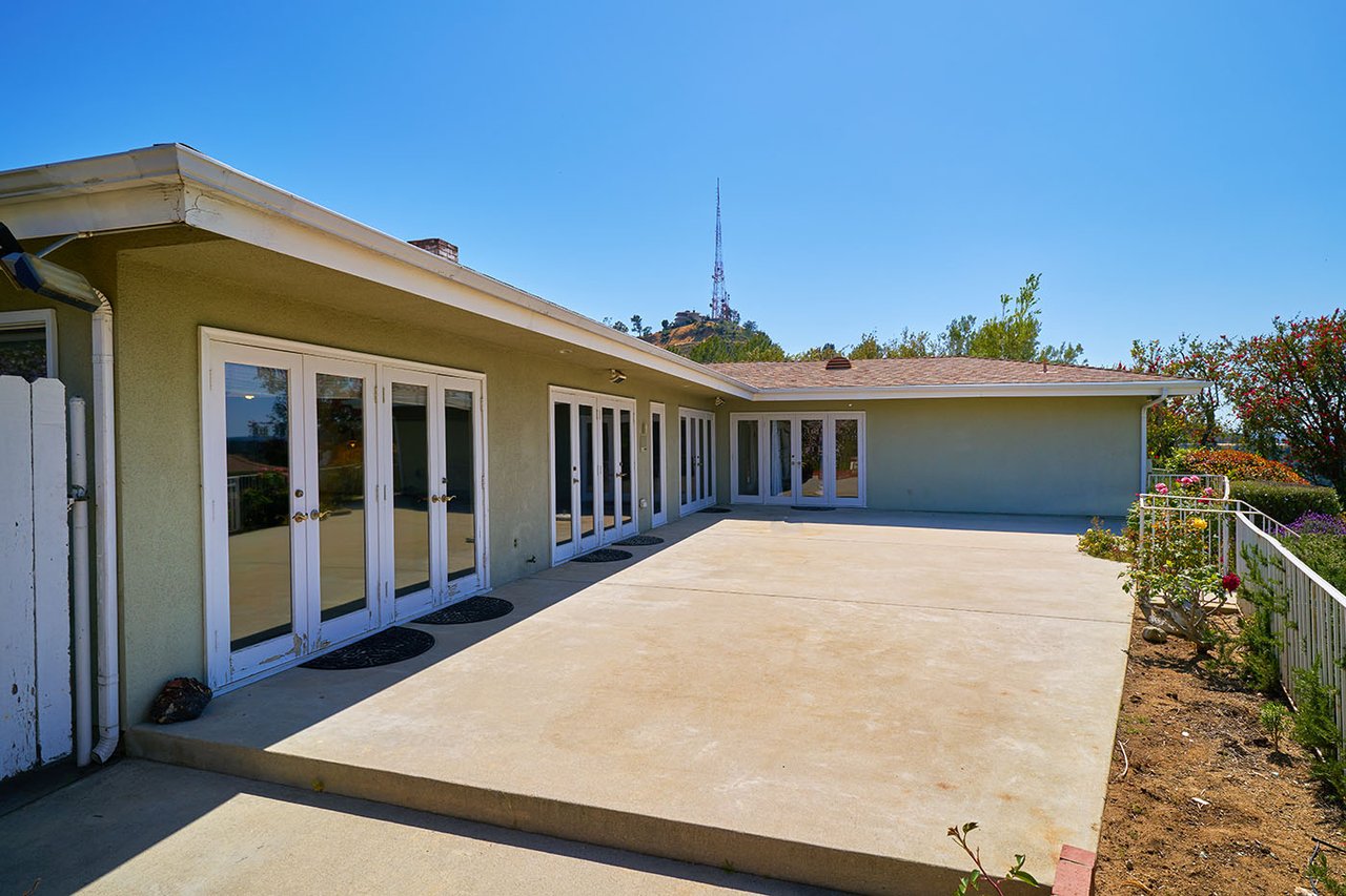  2715 Edwin Pl