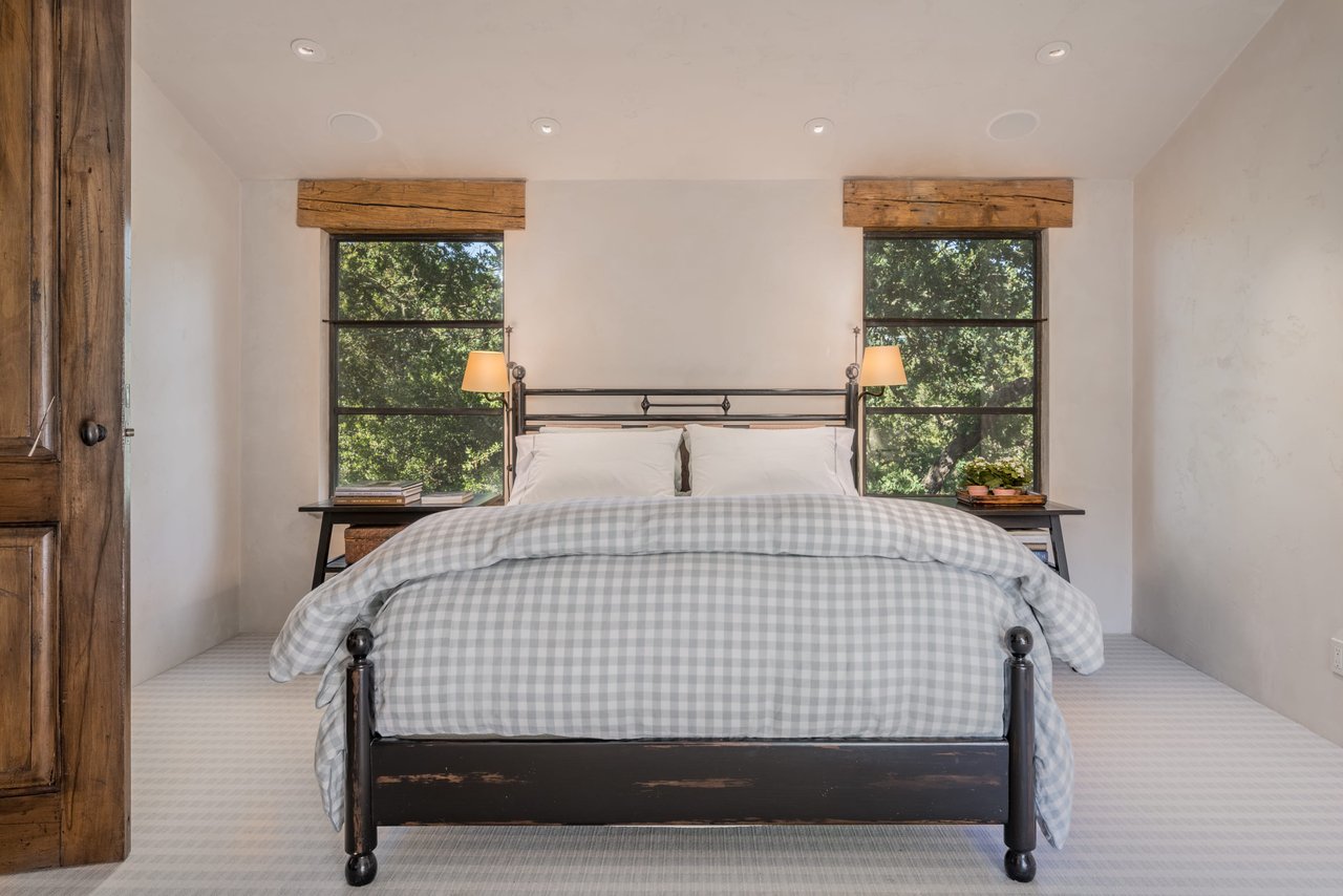 Napa Valley Compound