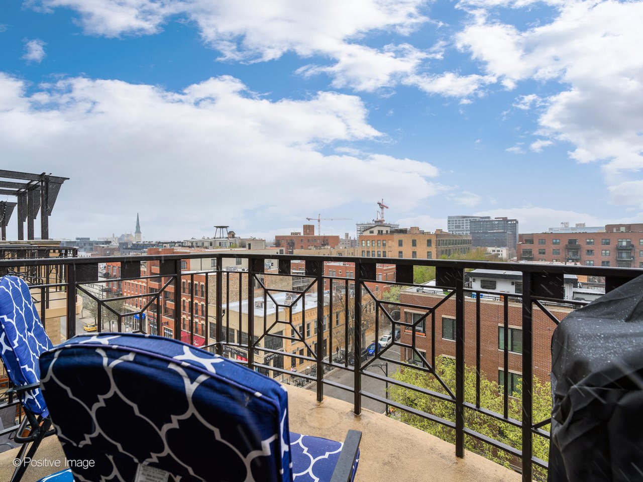 1301 W Madison St (No. 602)