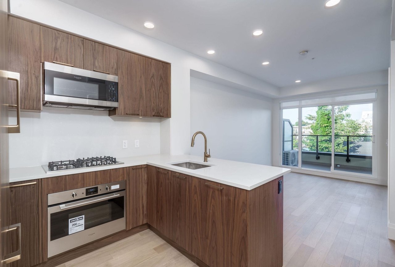 401-2550 E Garden Dr