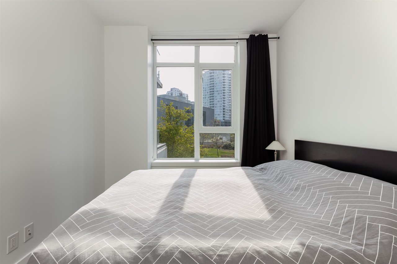305-3557 Sawmill Cres