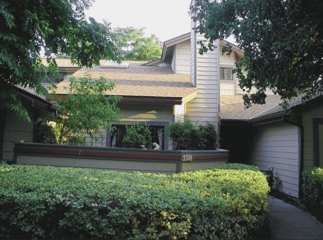 5308 TRACI DR
