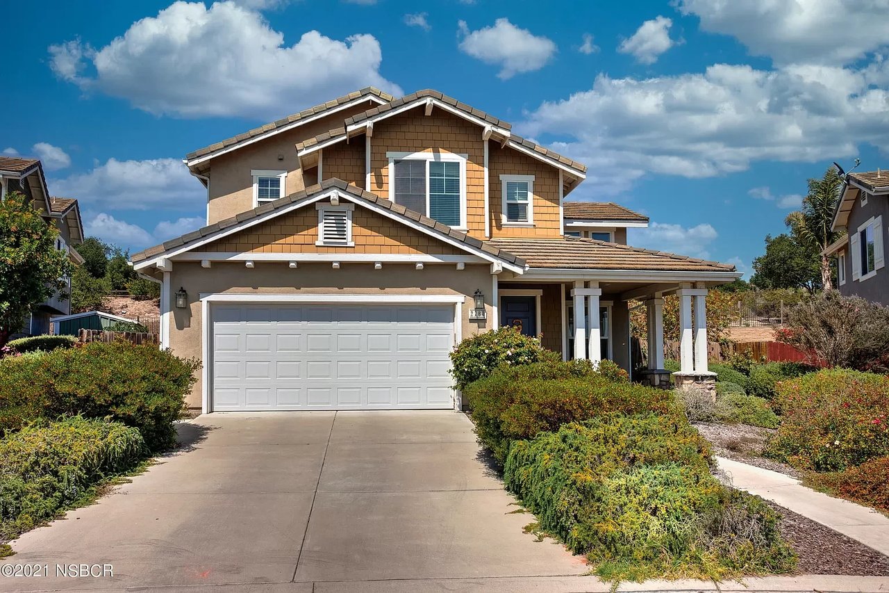 2760 Arbor View Ln