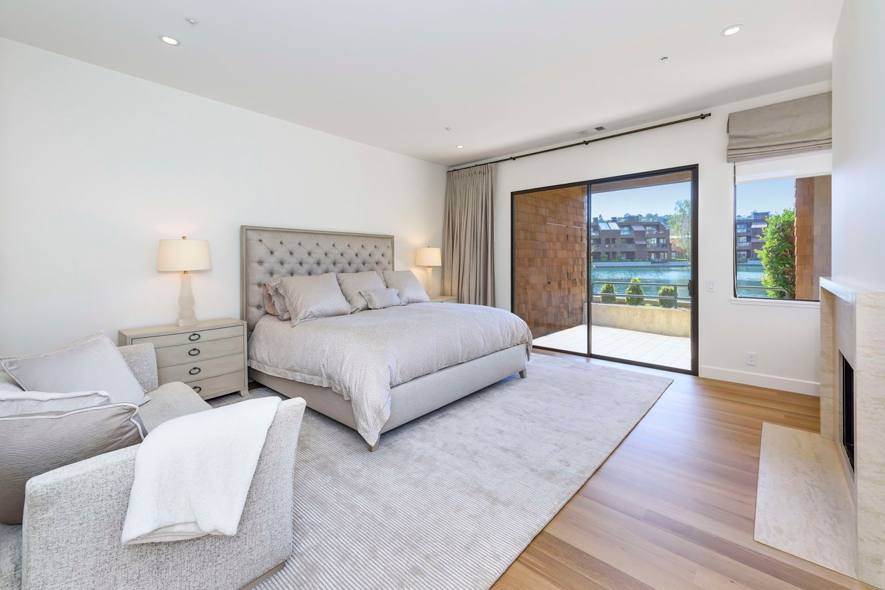 Impeccable Waterfront Lagoon Condominium- Represented Seller