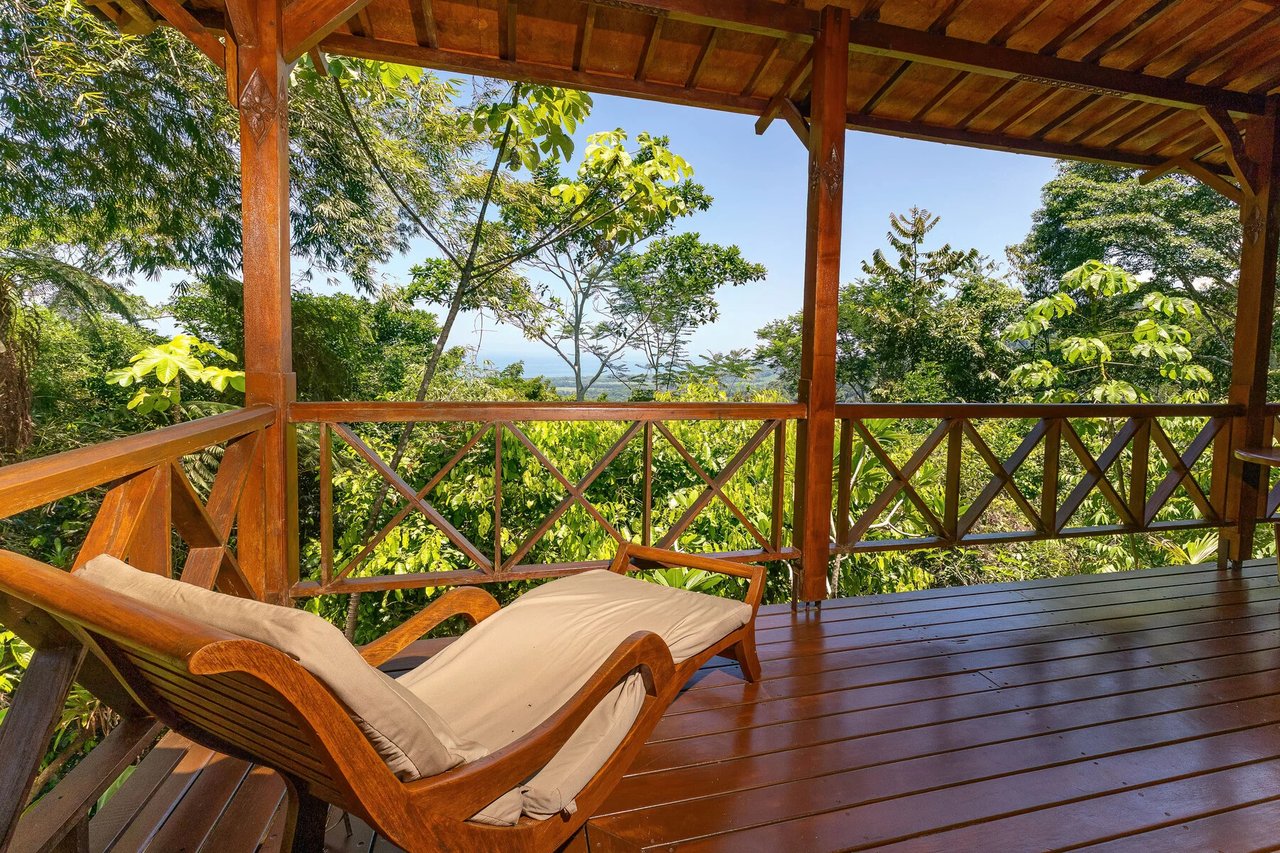Ocean View Retreat Estate, Dominical, Puntarenas