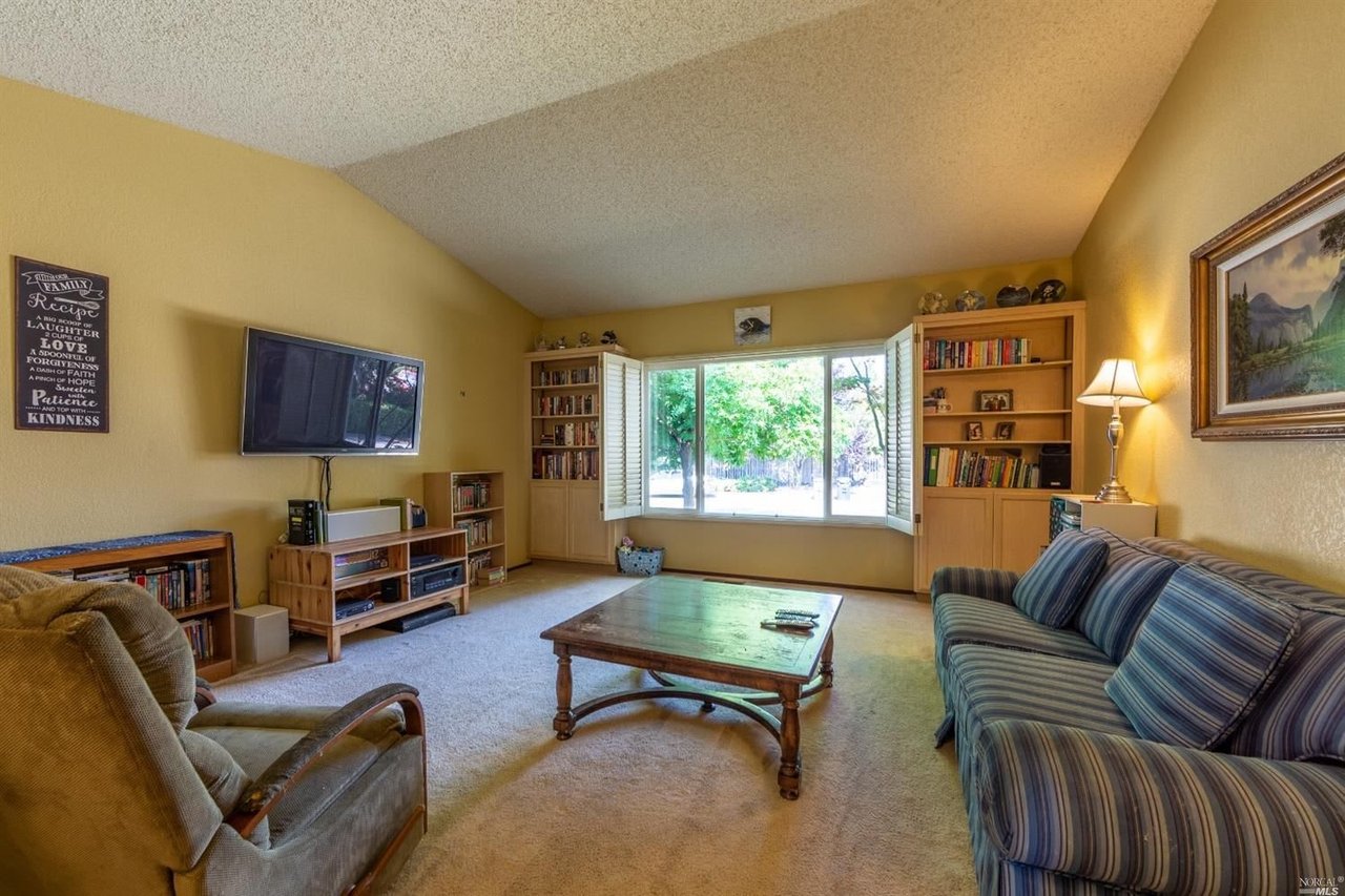 1627 Shenandoah Ct
