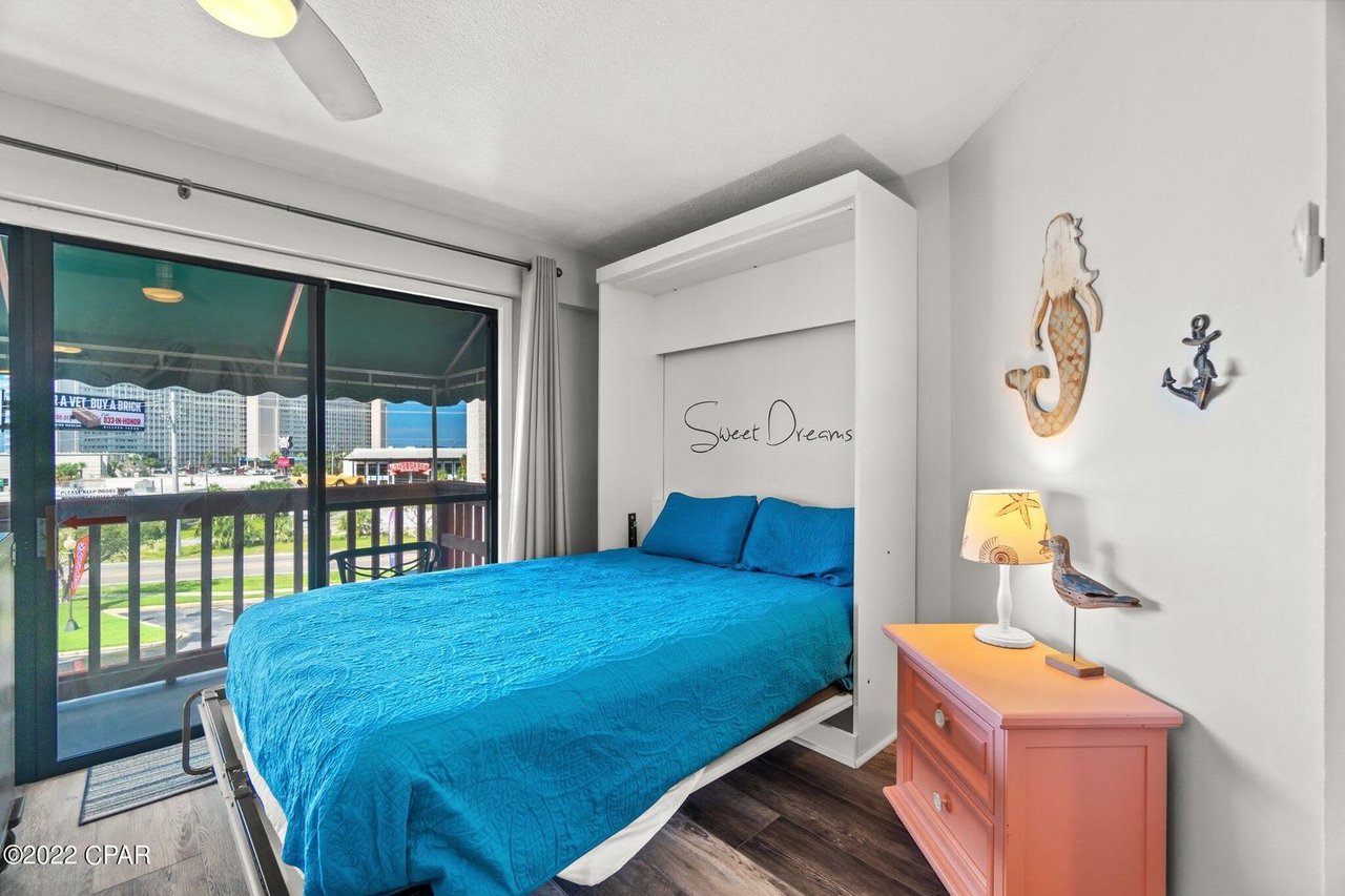 8730 THOMAS Drive Unit 1307A