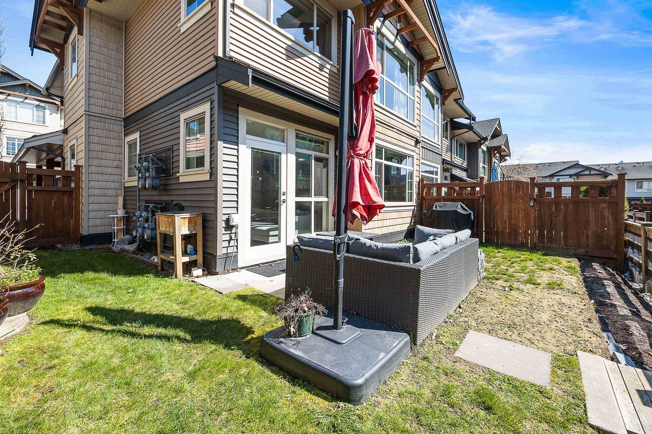 52-11305 240 St