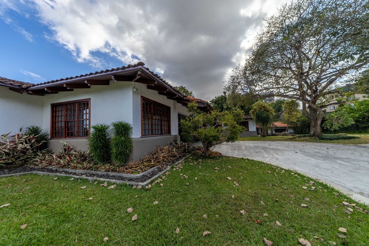 Private Gated Guest House Estate, Escazu, San Jose
