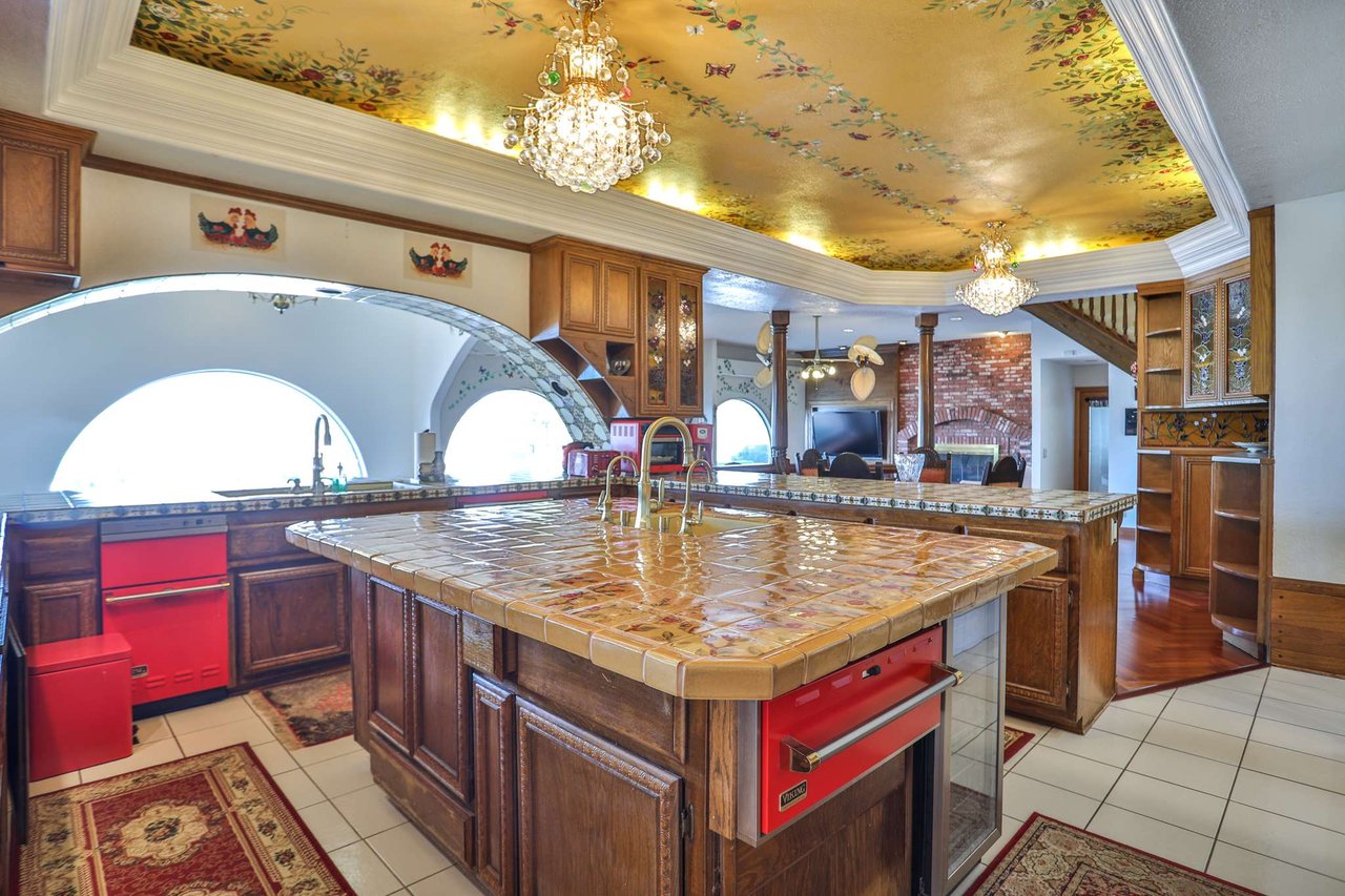 1233 Coronet Drive