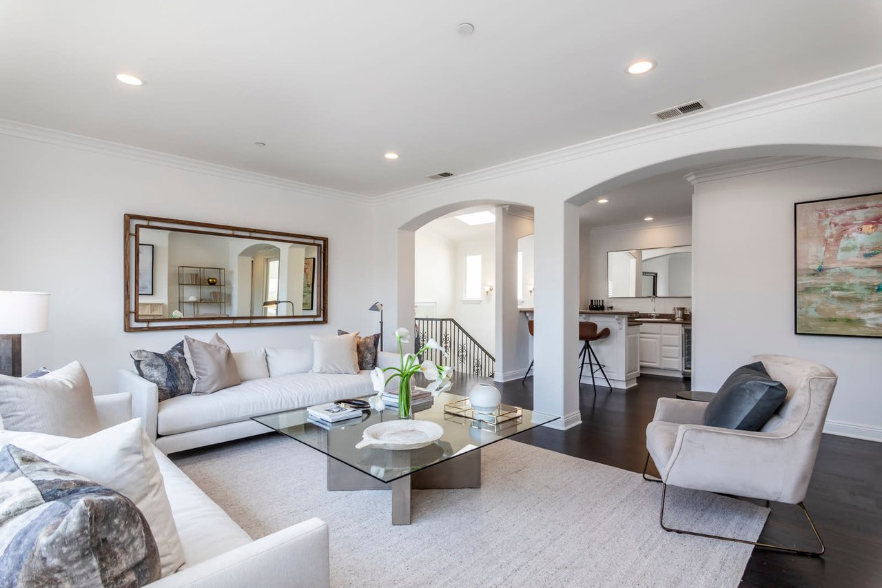 700 Avenue C