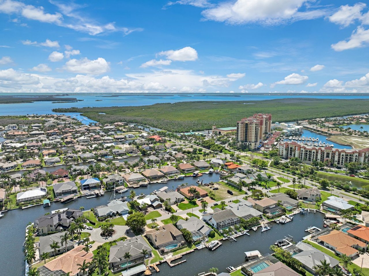 1513 SW 57th Street, Cape Coral FL 33914