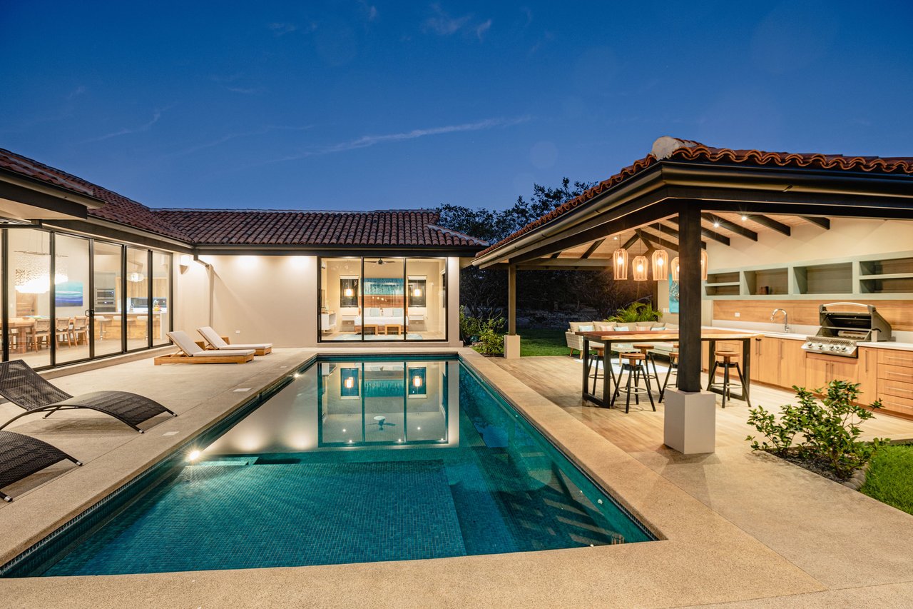 Luxury Villa Near the Beach, Hacienda Pinilla, Guanacaste