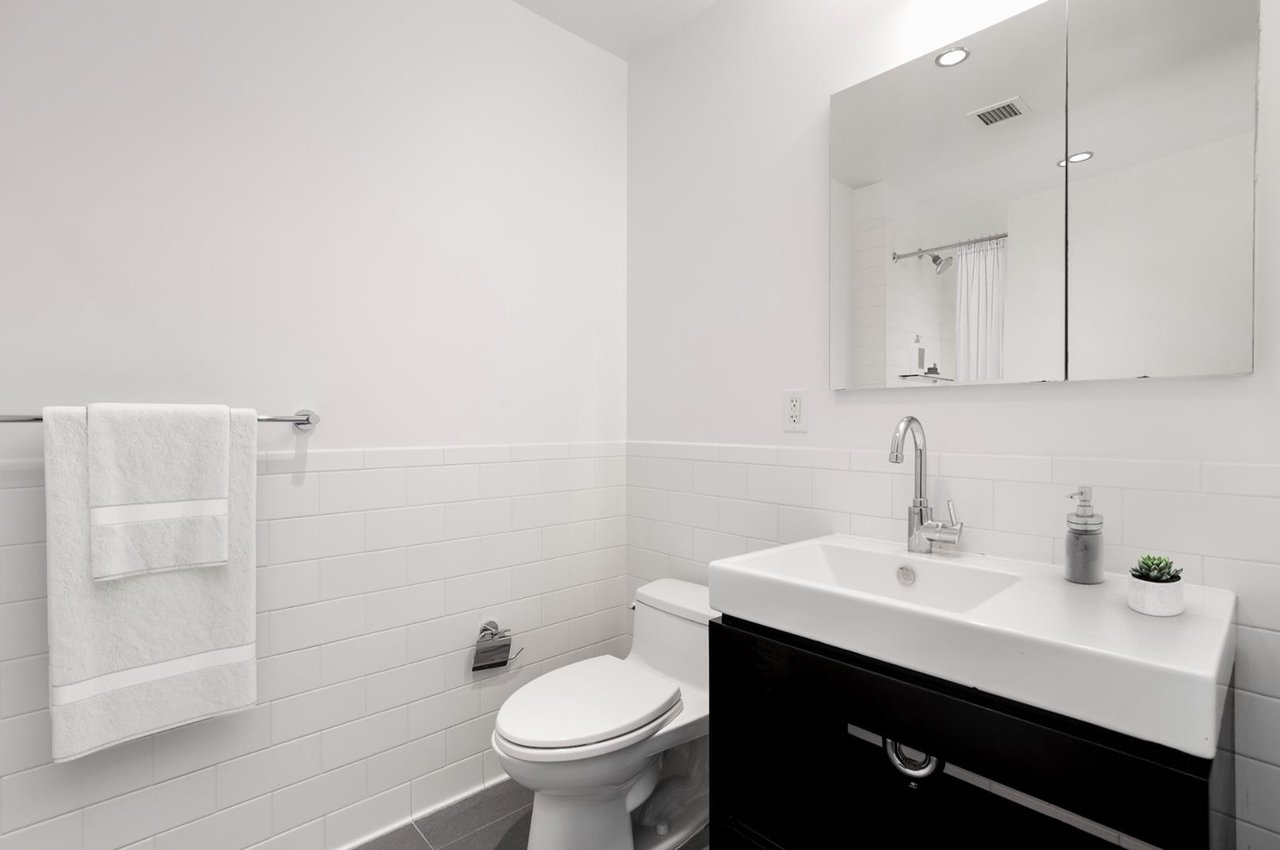 554 West 54th Street, Apt 25-W